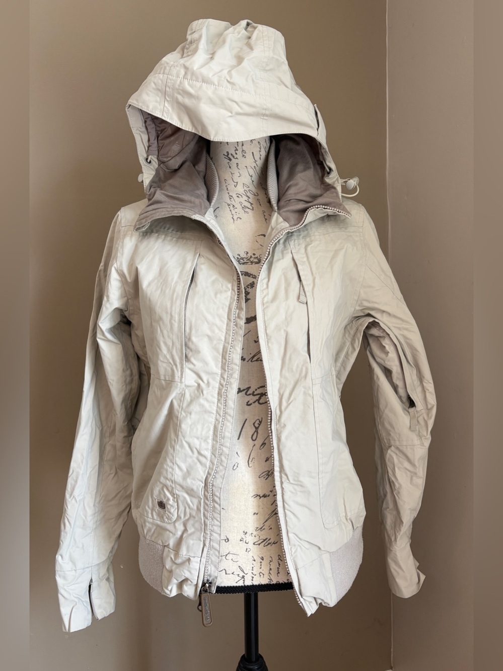 Planet Earth Women's Beige Hooded Jacket WOMEN XS